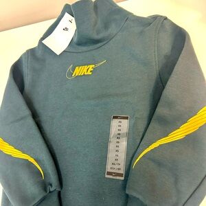 Nike Sportswear Club Fleece Girls Long Sleeve Funnel Neck Top Youth Xsmall